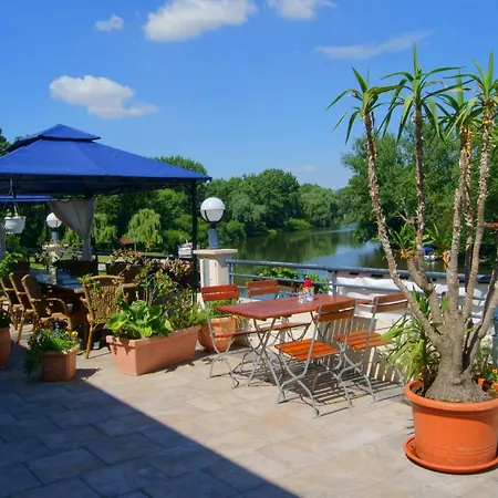 بيت ضيافة Bootshaus Weißenfels